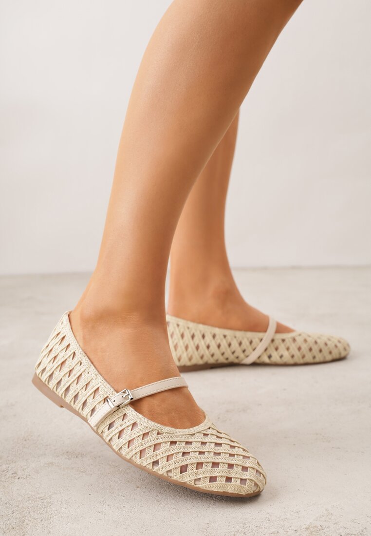 Balerini Bej deschis cu model ajurat și baretă Astethera