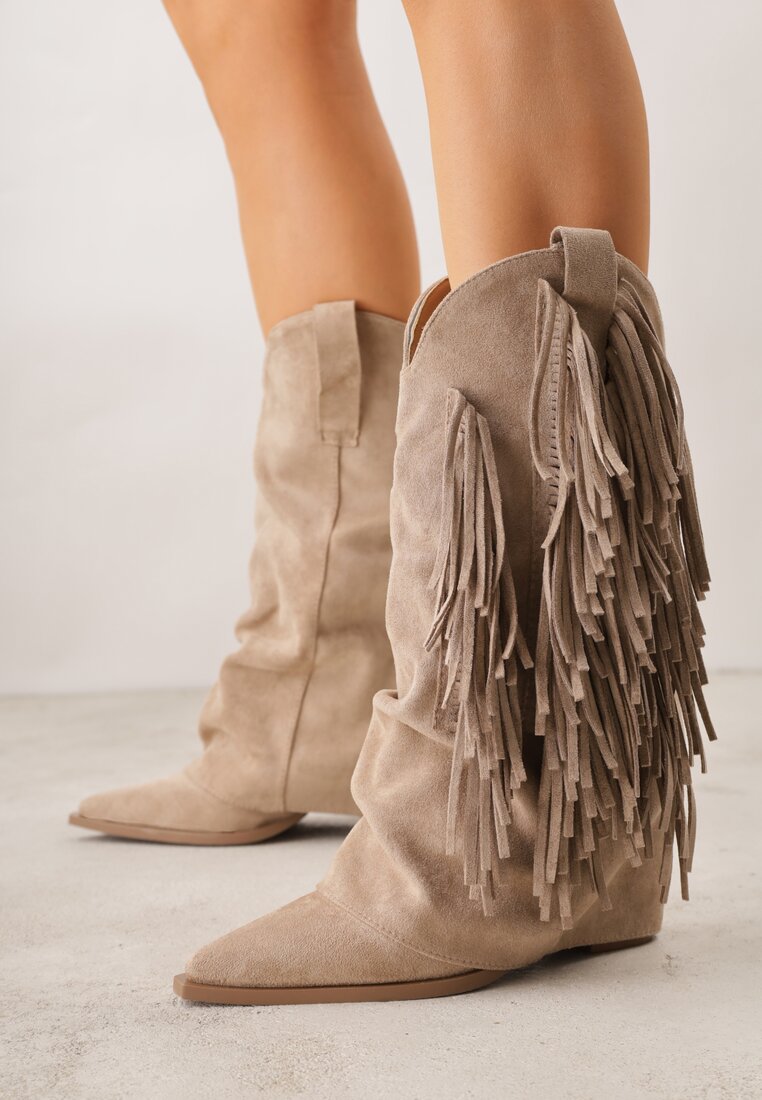 Ghete Cowboy Bej închis cu toc bloc decorate cu franjuri și cu carâmb răsfrânt Aedime