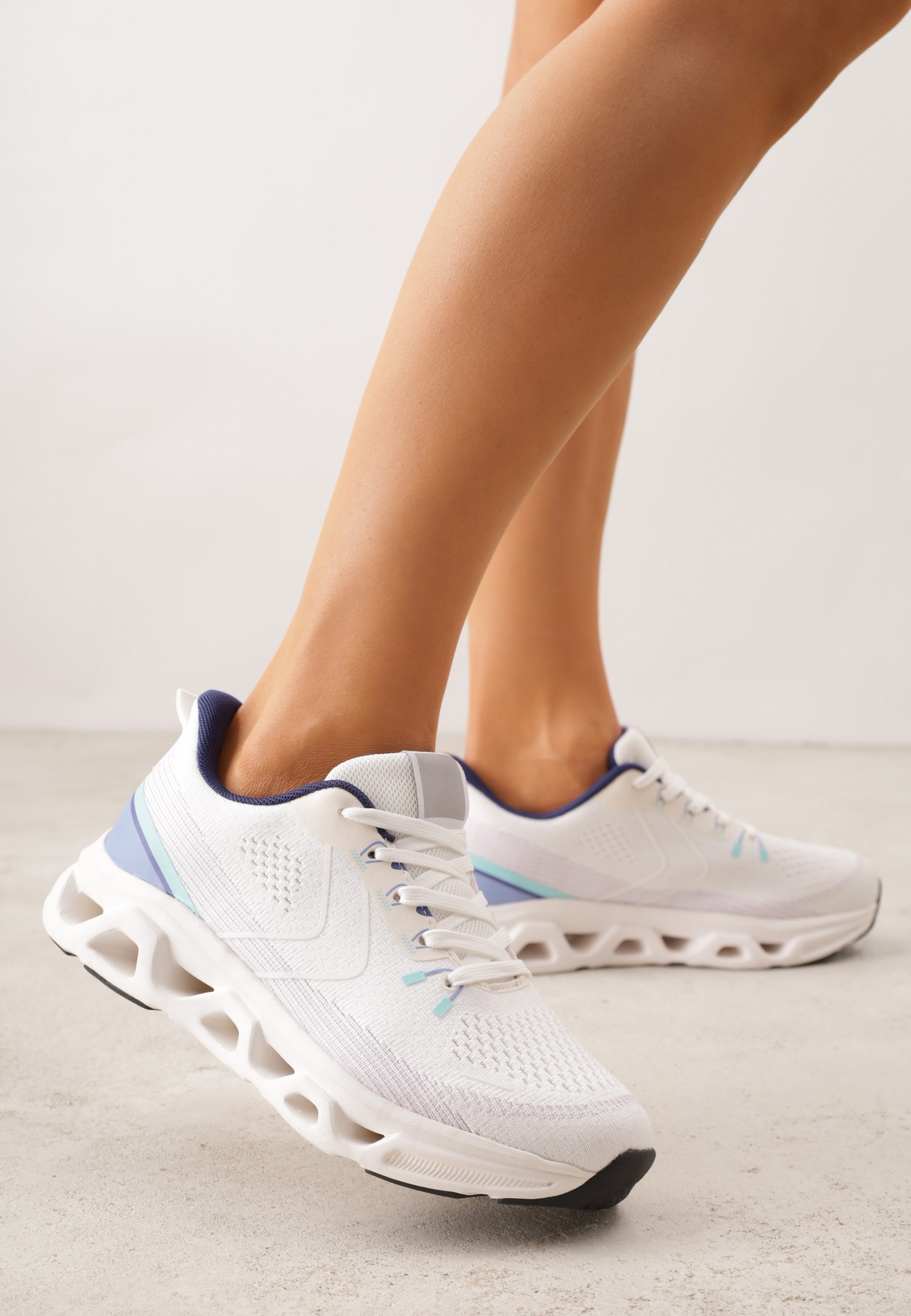 Pantofi sport Quilvia Albi