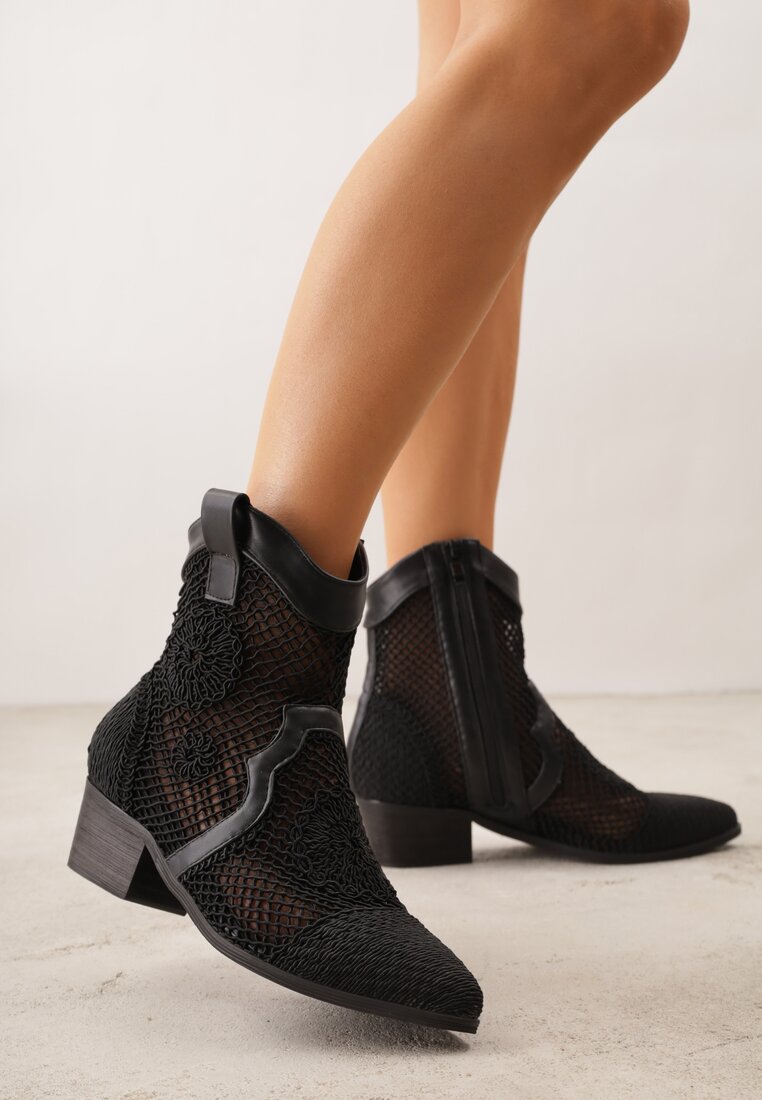 Botine Western Negre cu toc conic, cu carâmb ajurat și broderie Isarna