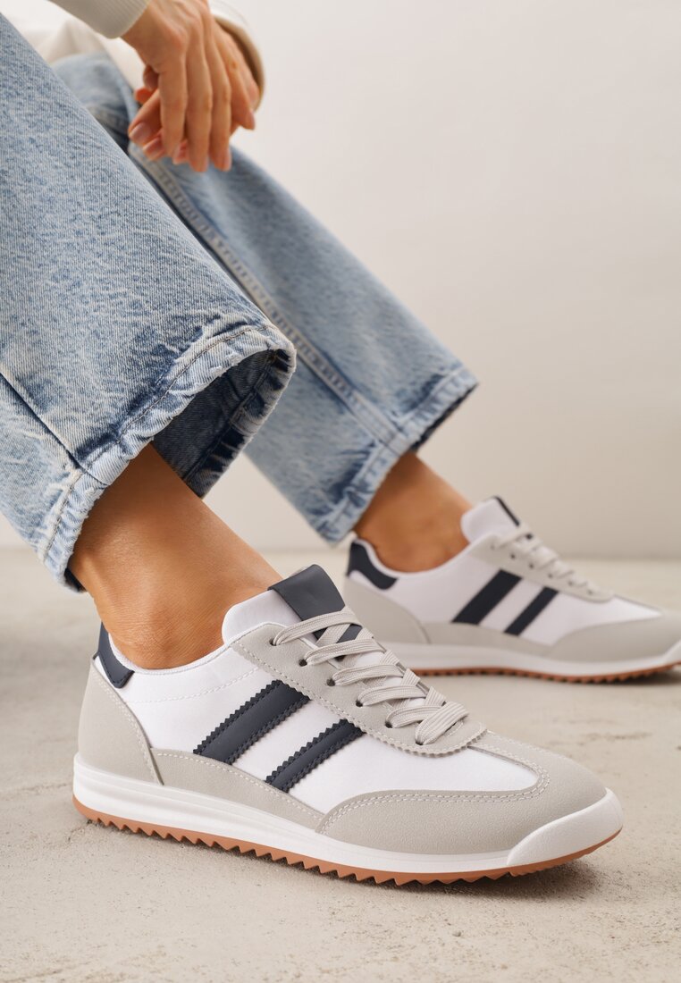 Adidași Albi Decorați cu Două Benzi Lannatea