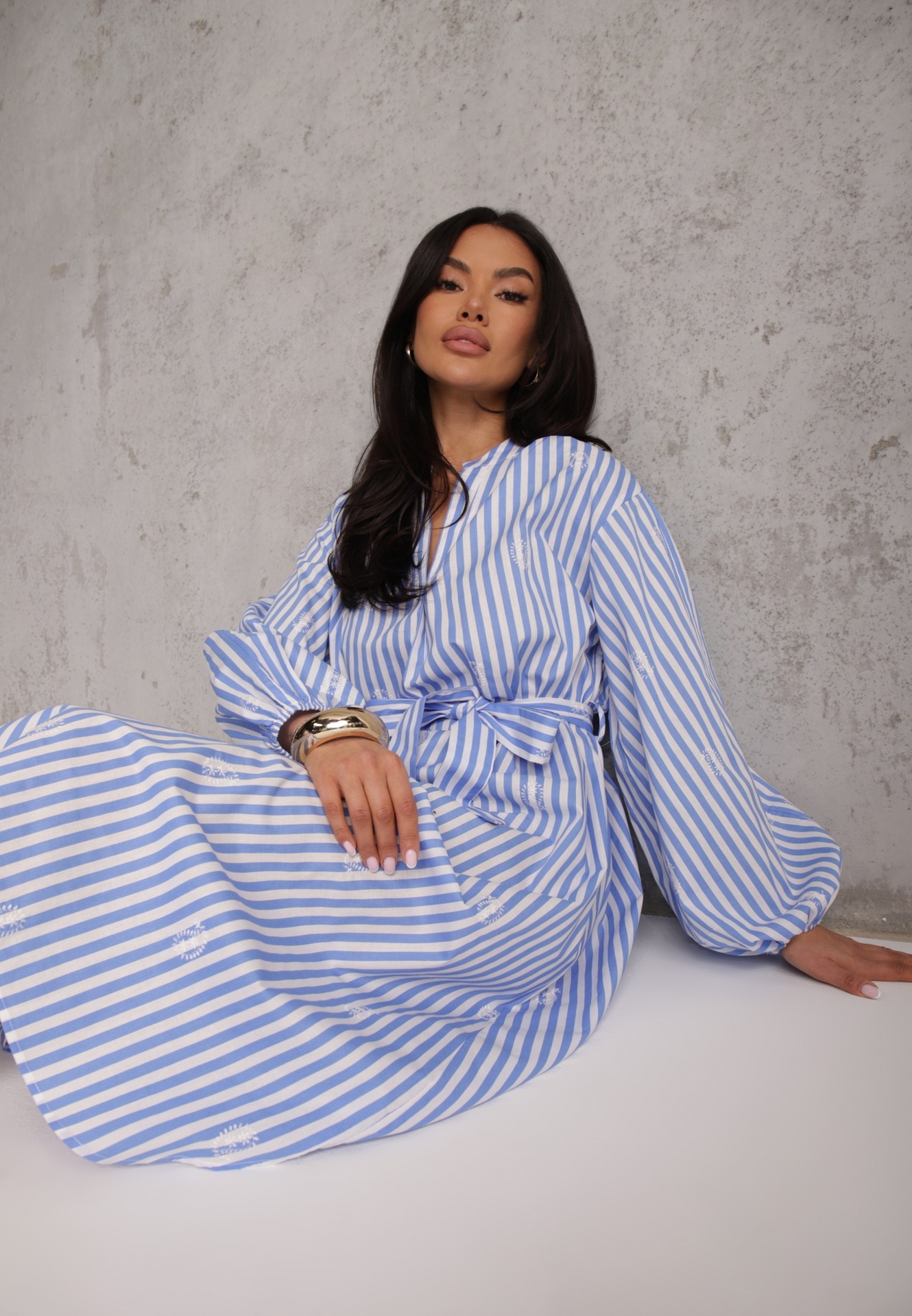 Rochie Albastră din bumbac cu croială tip cutie cu broderie și cordon Guineney