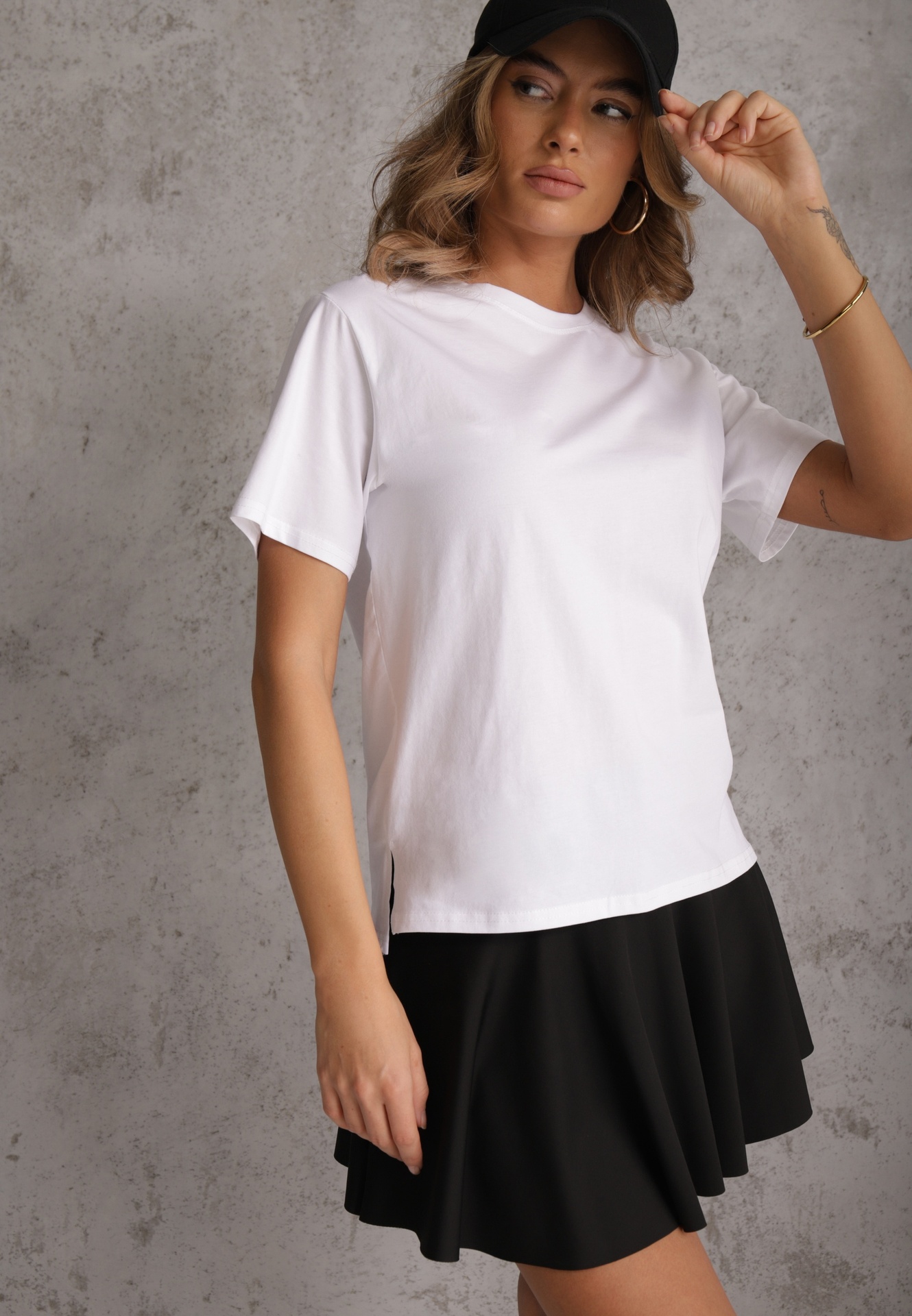 Tricou Alb din Bumbac cu Spate Mai Lung și Decupaje Laterale Cordalea