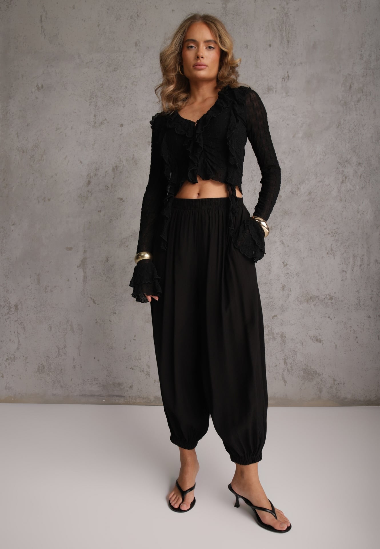 Pantaloni Negri High Waist cu croială Balloon Mezesha