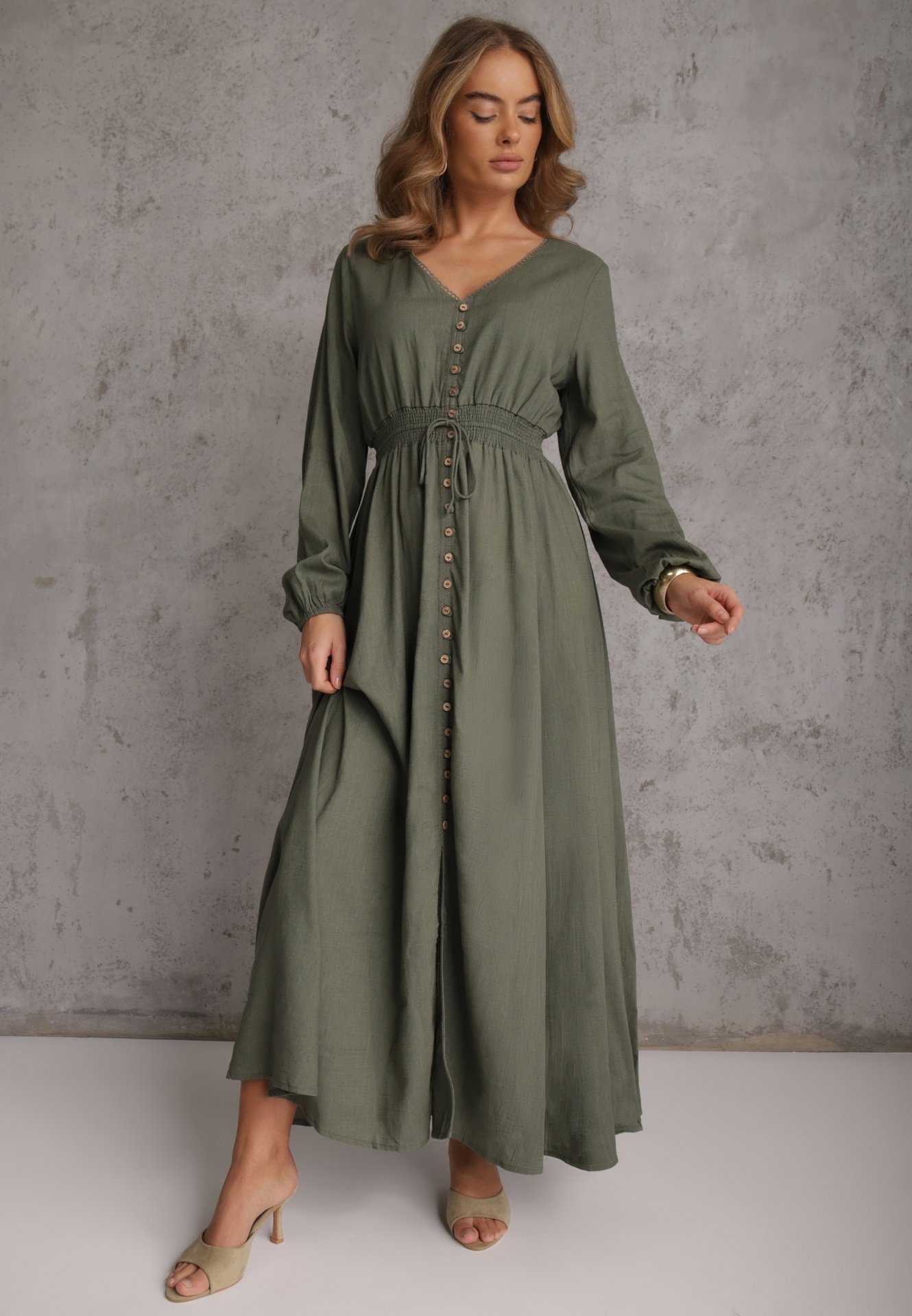 Rochie Verde din In și Viscoză cu Croială Evazată cu Nasturi Decorativi Maitena