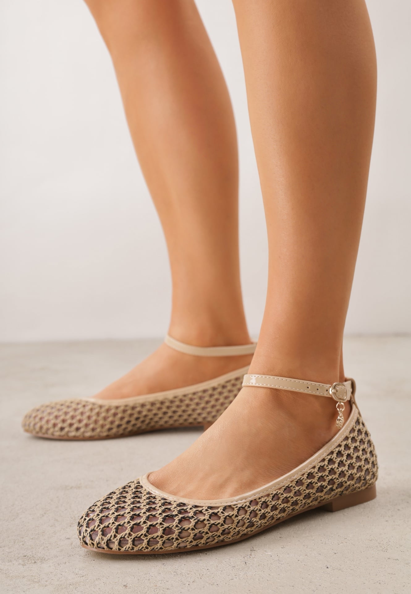 Balerini Bej închis cu branț din piele și decorațiune metalică Dorialori