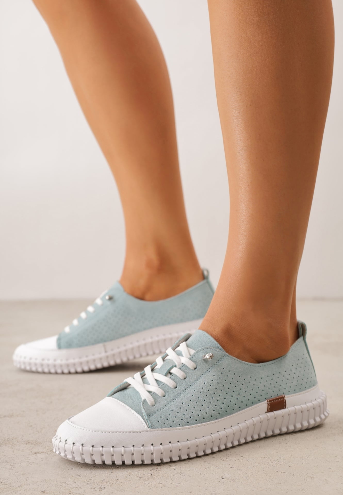 Pantofi sport perforați din piele naturală, cu talpă elastică Pigina Verde deschis