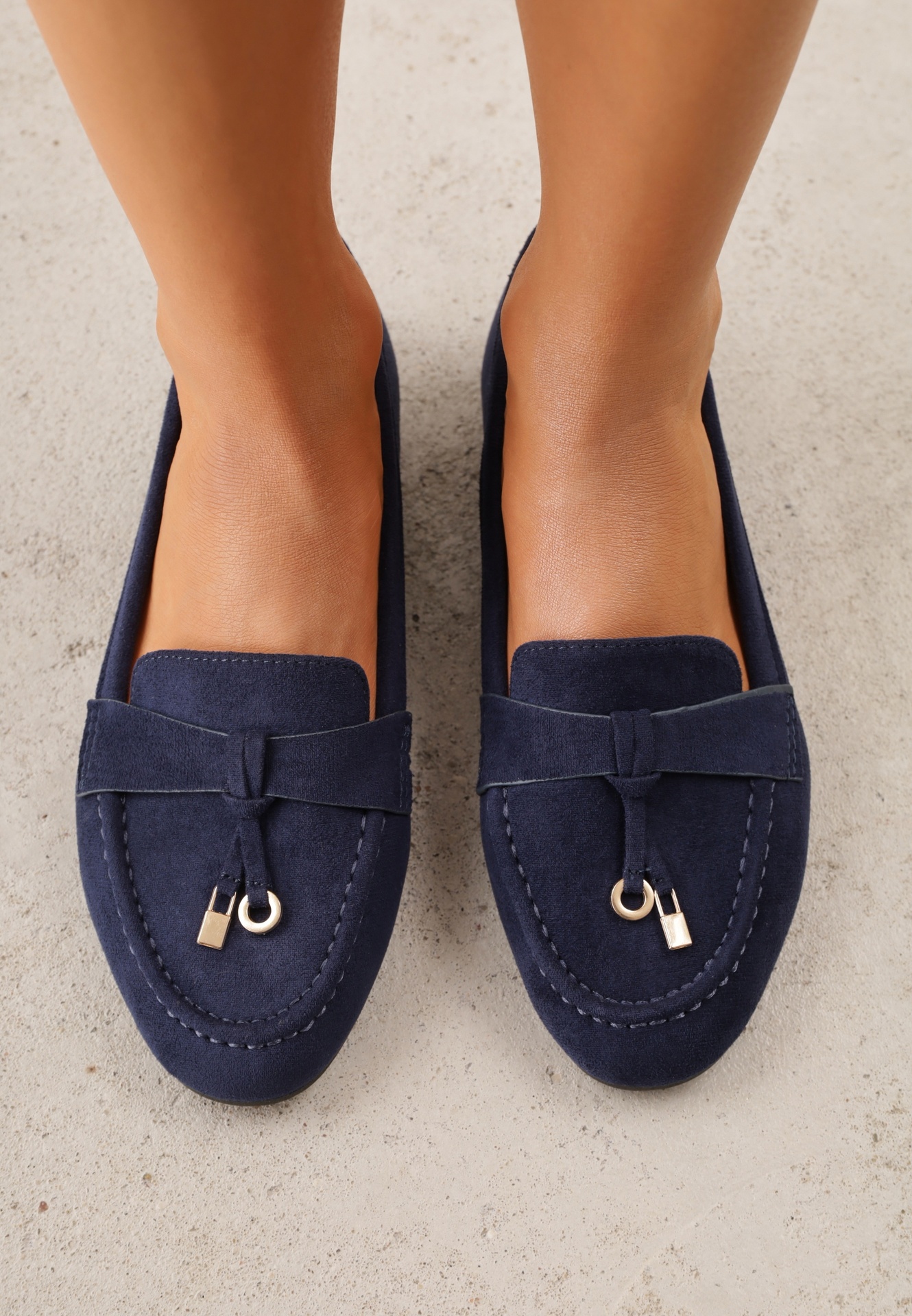 Mocasini Eunilla cu aplicații metalice decorative Bleumarin