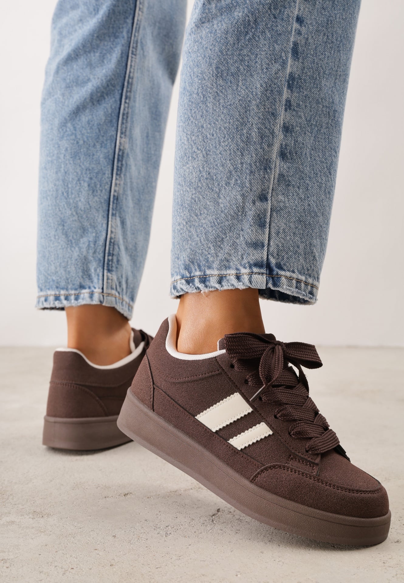 Sneakers Basic cu dungi laterale Adila Maro