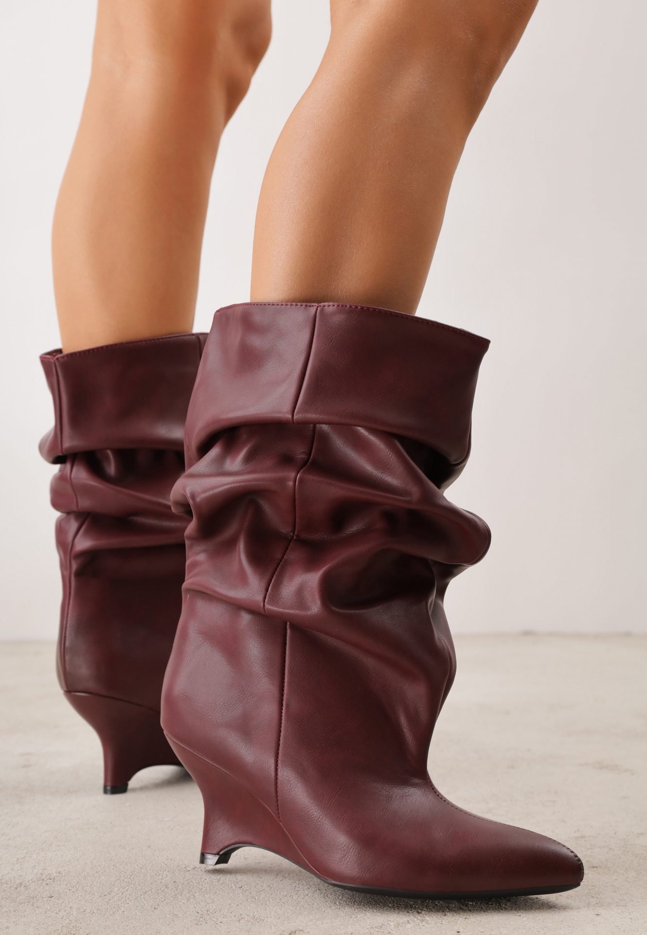 Botine Slouchy Kitten Wedge Tilna Culoare Vișinie