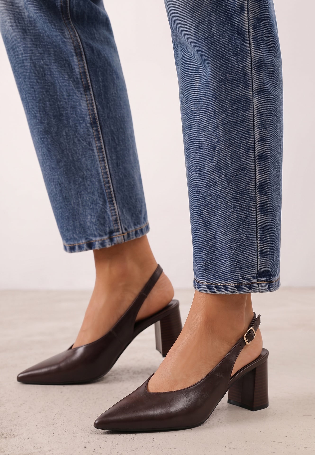 Pantofi clasici slingback cu toc gros și vârf ascuțit Dolmisa Maro