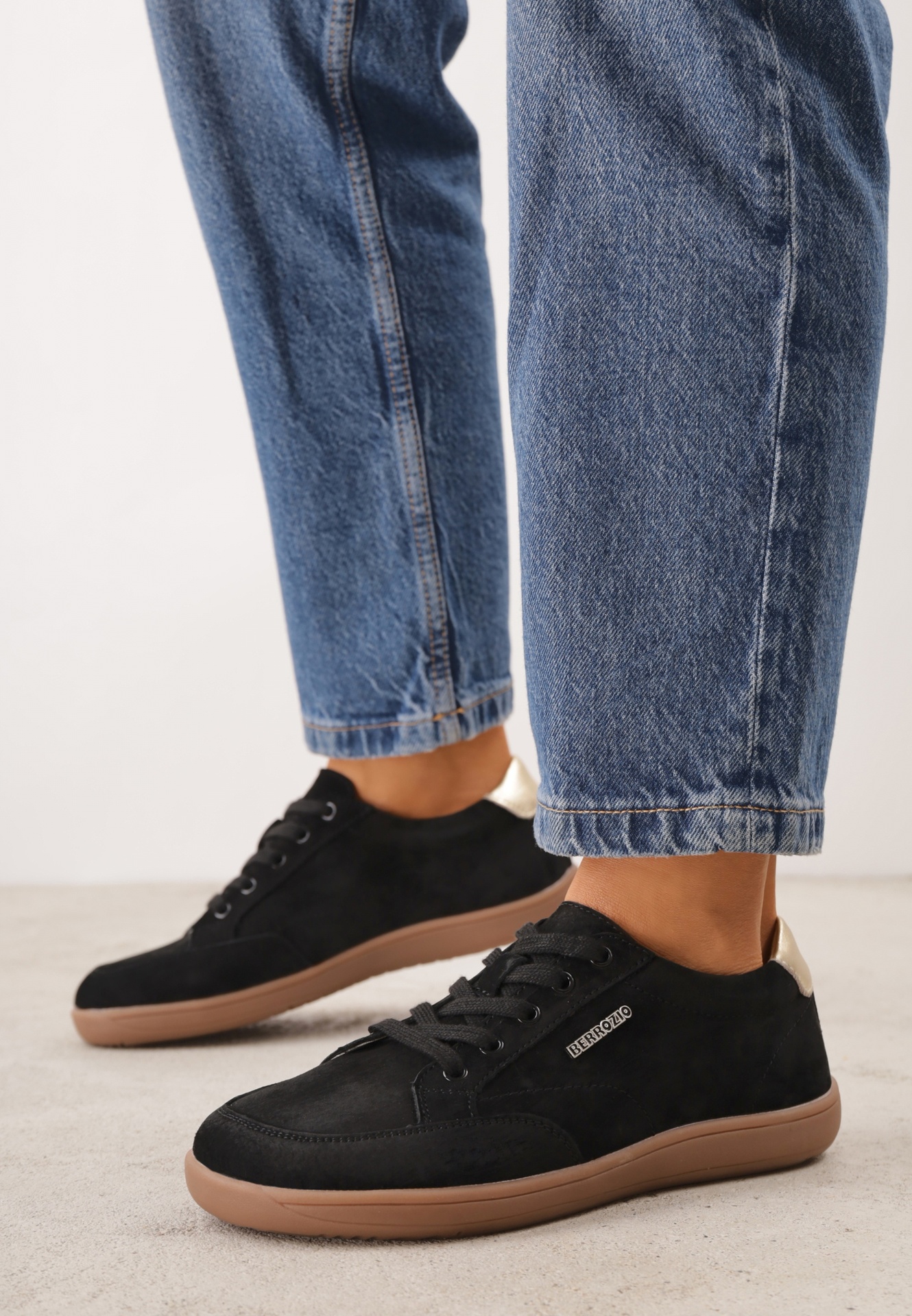 Sneakers clasici tip teniși cu vârf larg din piele naturală Usaliza Negri