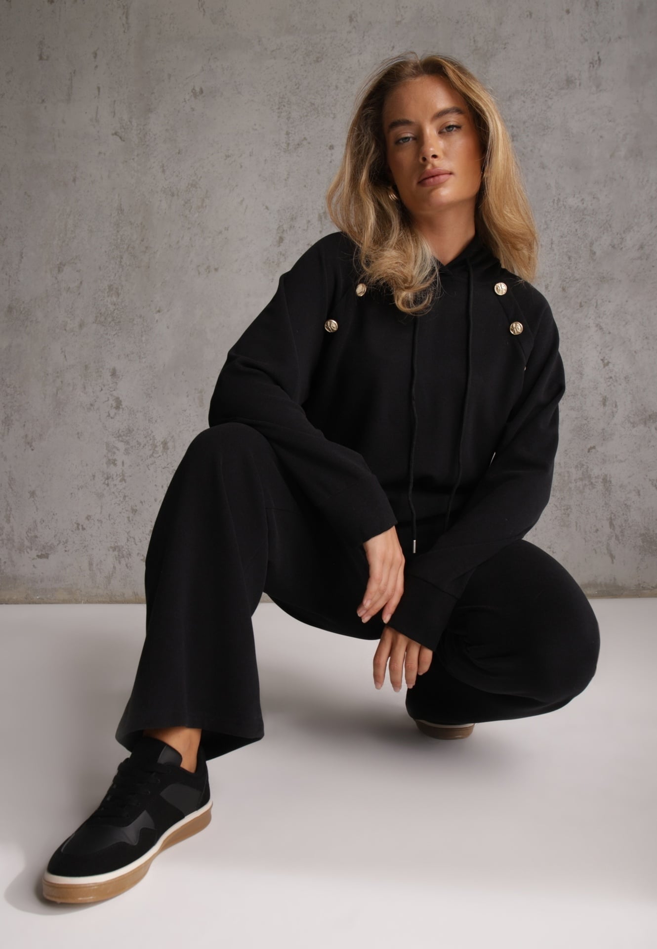 Set trening pantaloni Wide Leg și bluză cu glugă și aplicații Nailena Negru