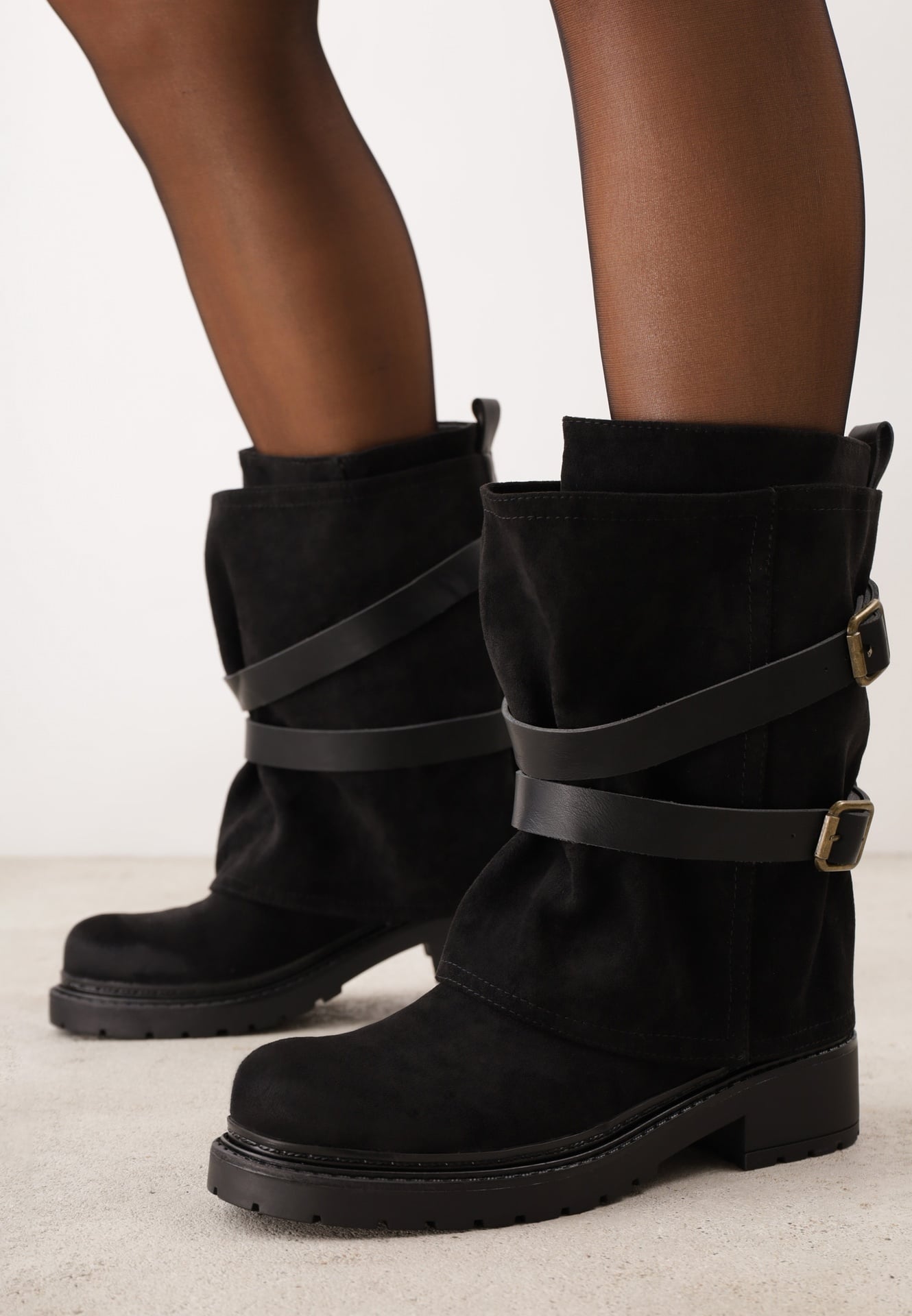 Botine biker cu carâmb stratificat, decorate cu două curele și catarame Cressa Negre