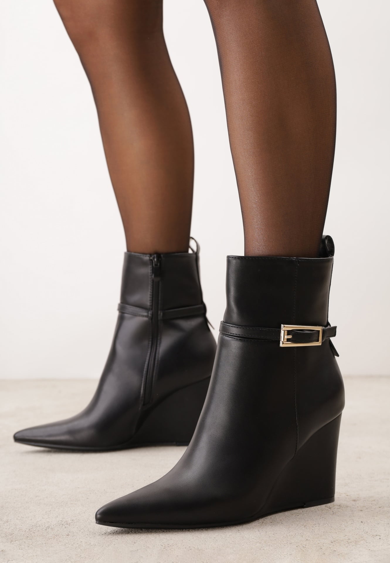 Botine Lisake Negre