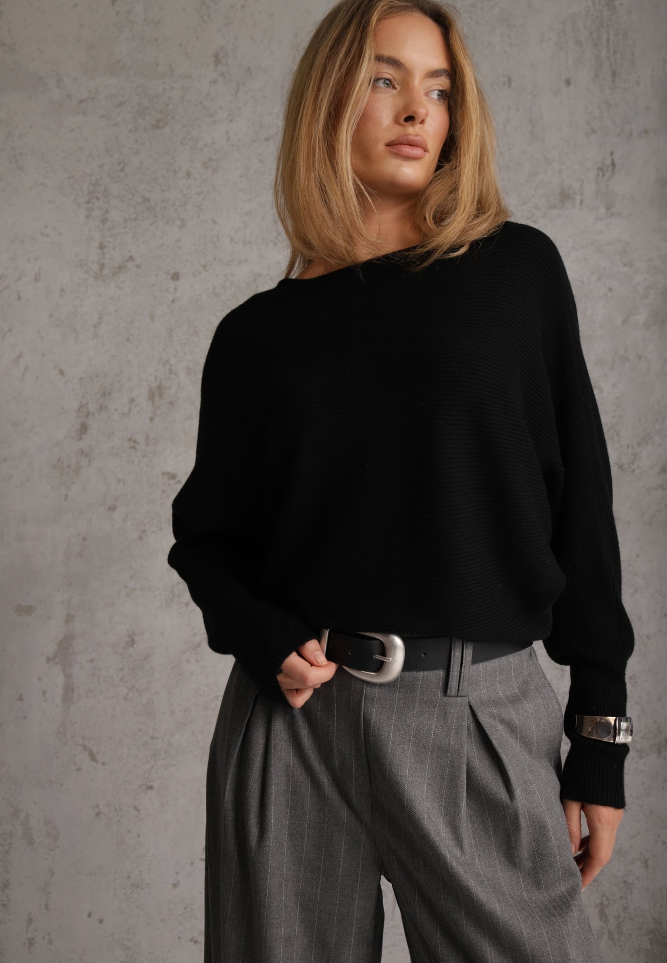 Basic pulover batwing cu vâscoză Rosanel Negru