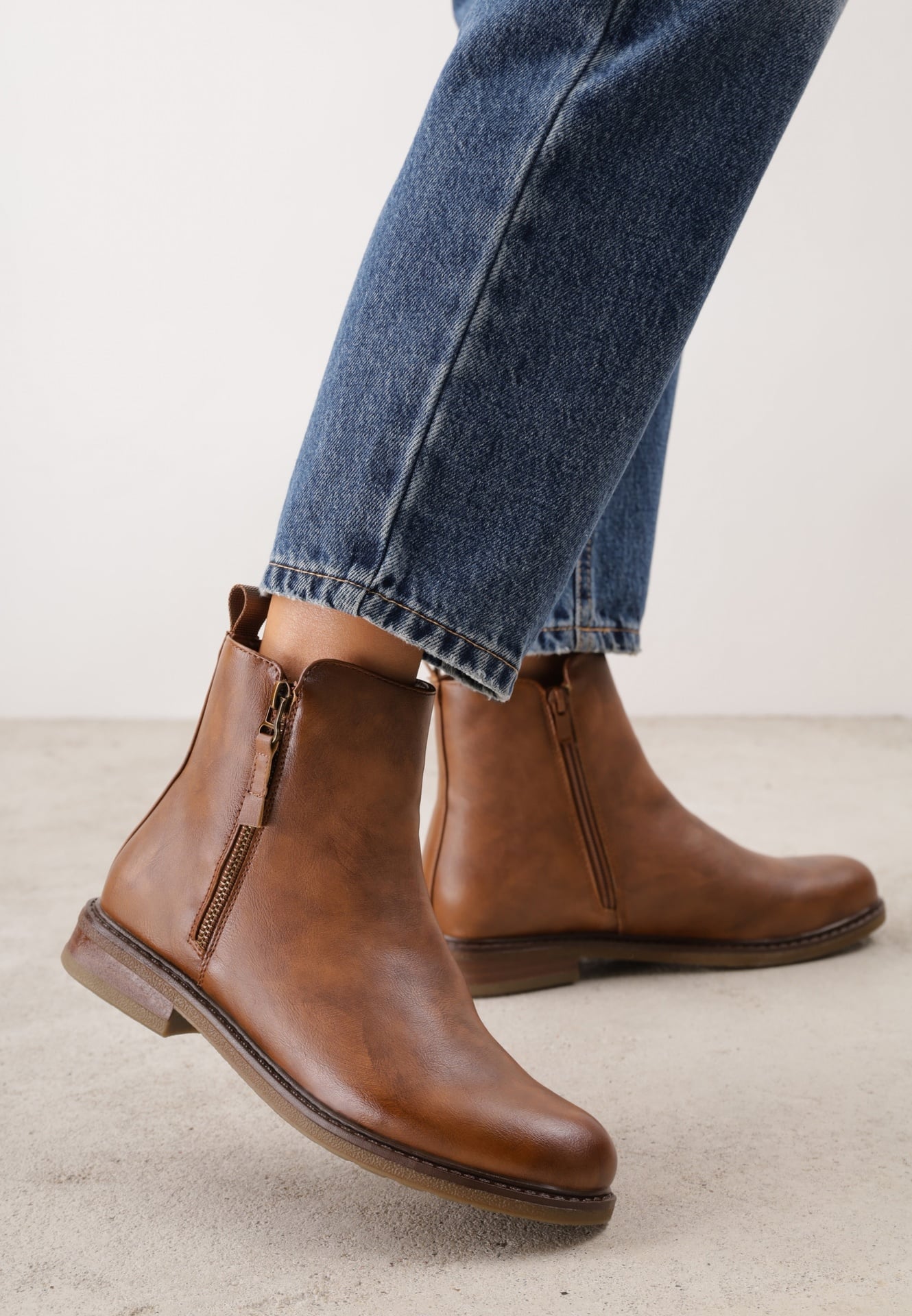 Botine Maro