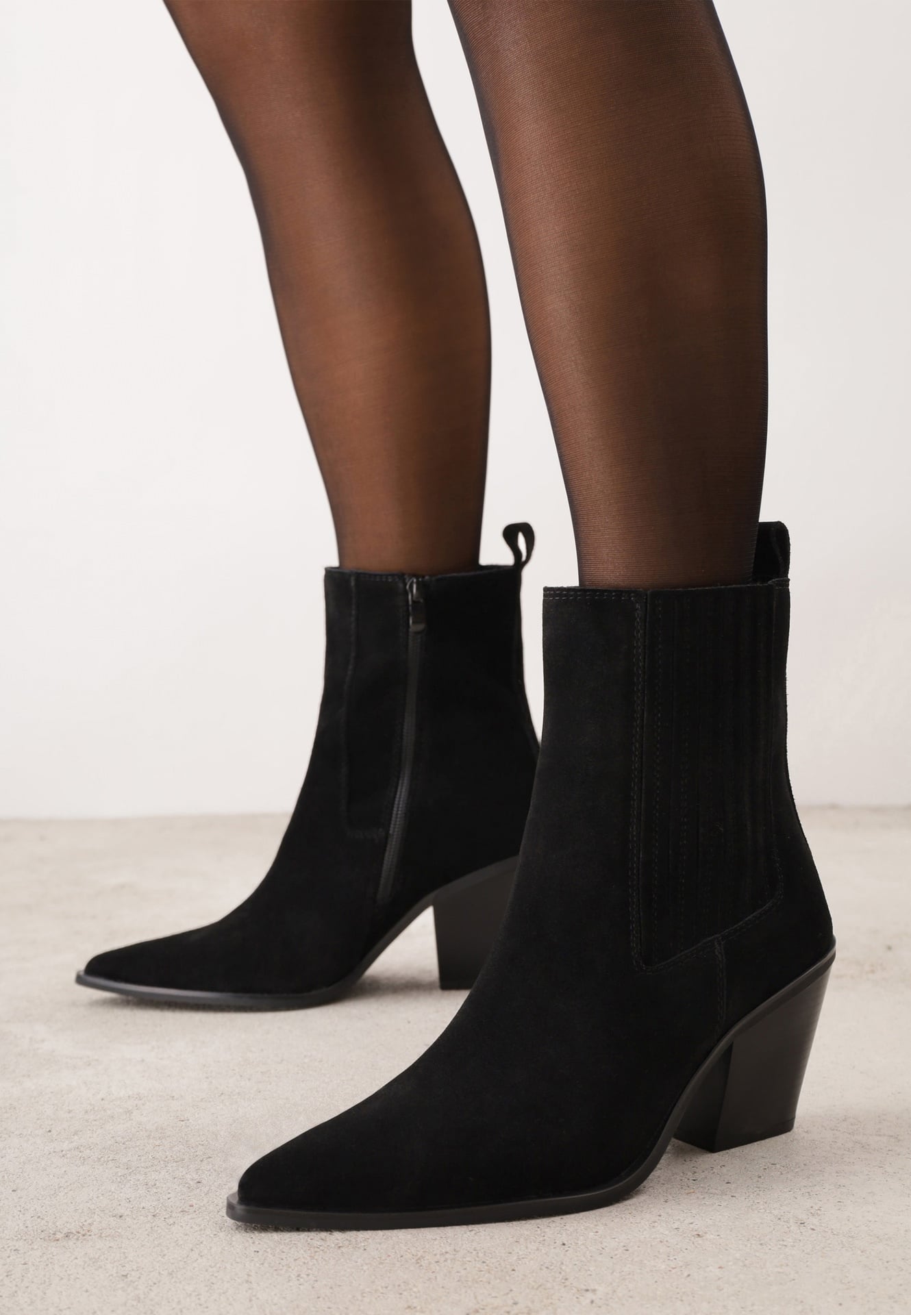 Botine Negre