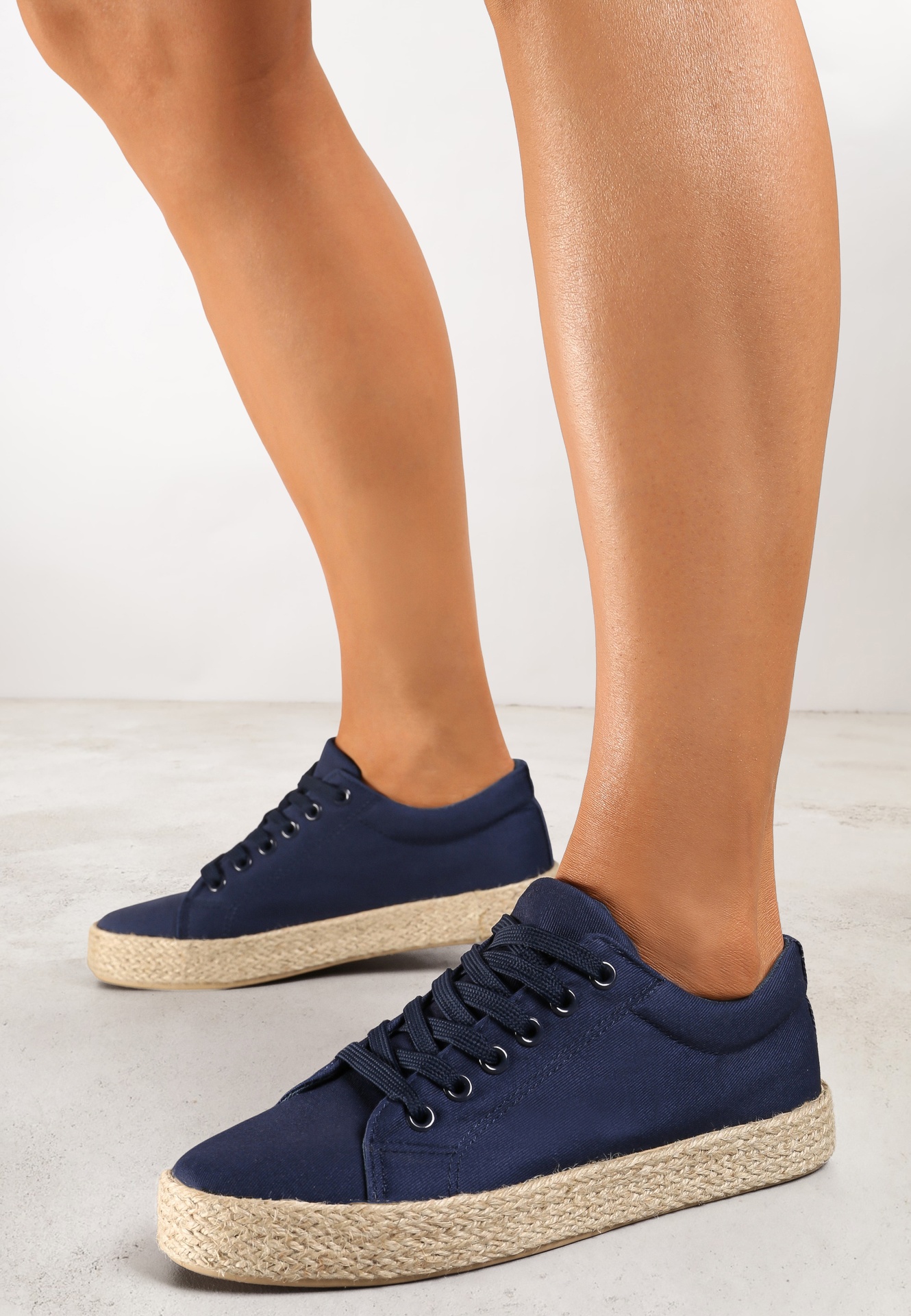 Adidași bleumarin Shes Freaky