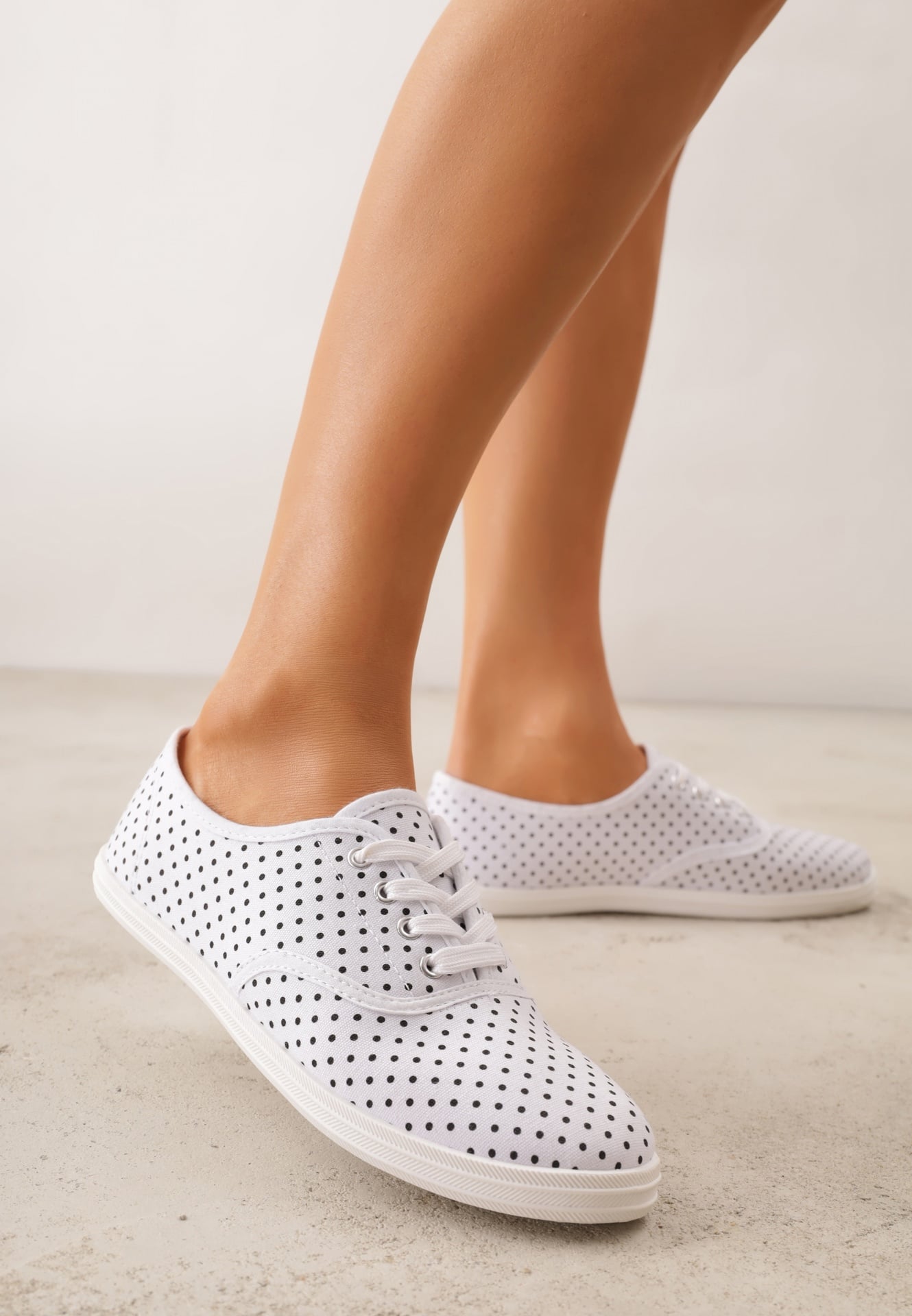Teniși Albi deasupra gleznei cu buline Porenia