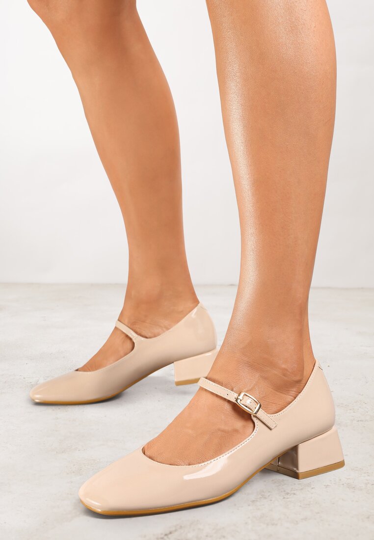 Pantofi cu toc Bej lăcuiți, cu toc mic, cu baretă și cataramă Karzina