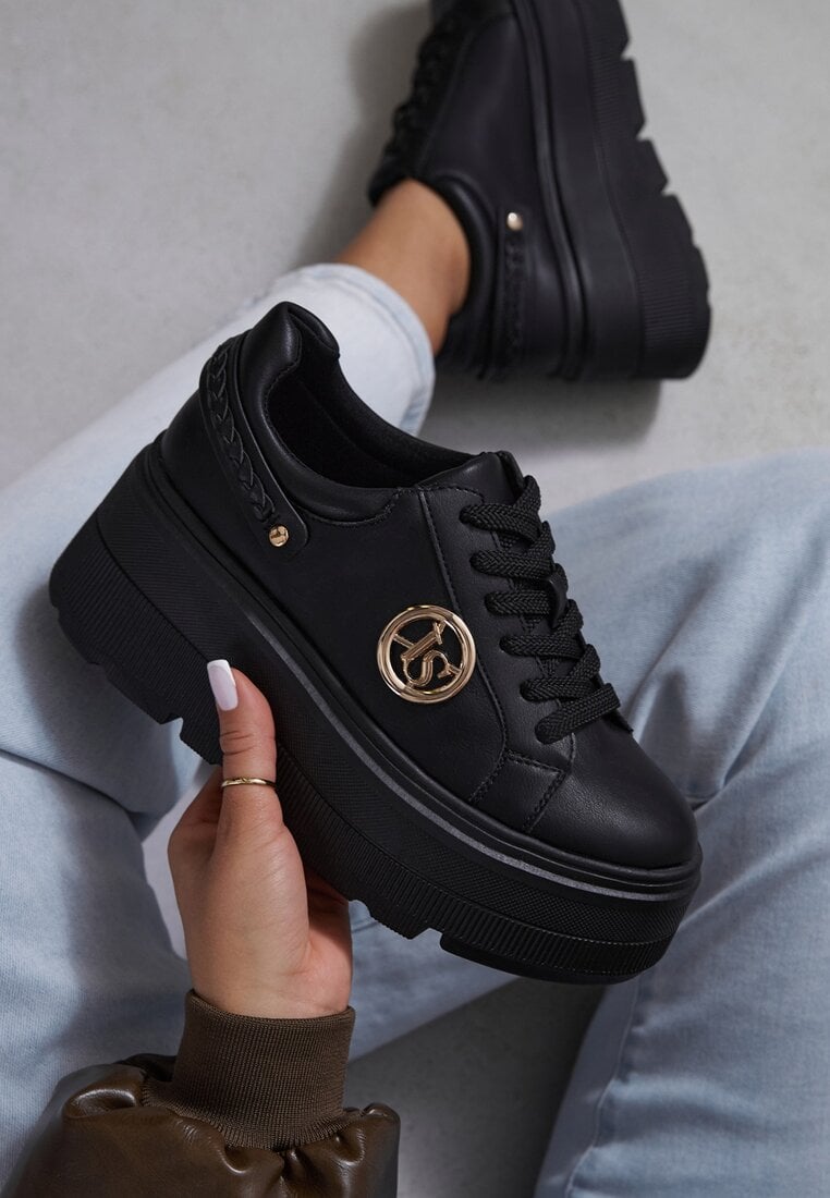 Sneakers Negre Vices pe platformă decorate cu aplicație metalică Tatellia