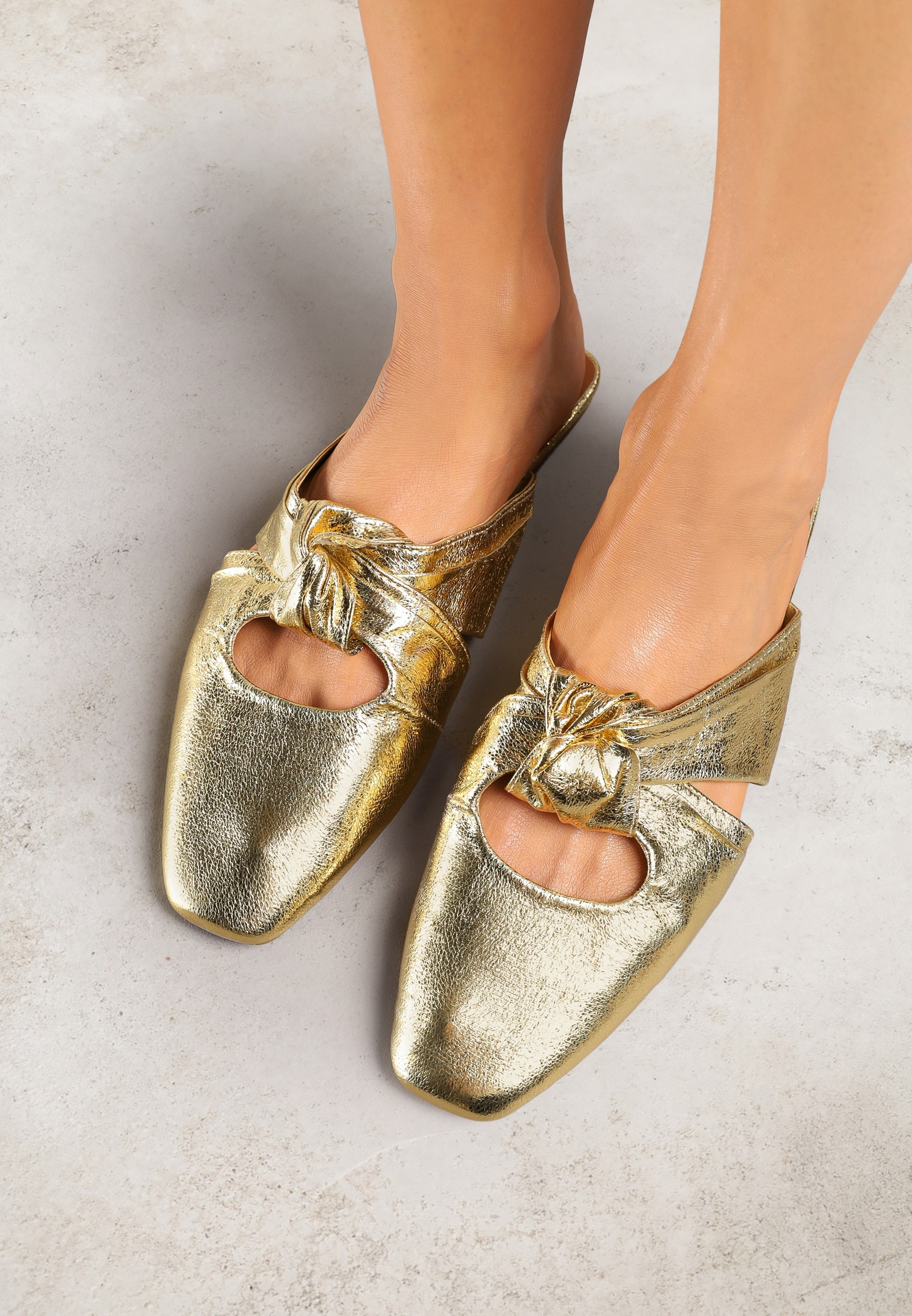 Papuci Aurii Vices Tip Mule cu Nod Decorativ Elitina