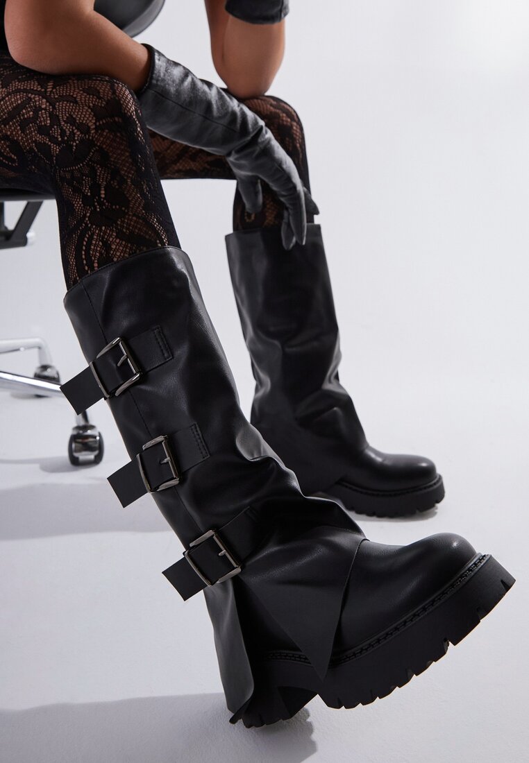 Cizme Negre VICES cu carâmb răsfrânt decorate cu catarame Anileria