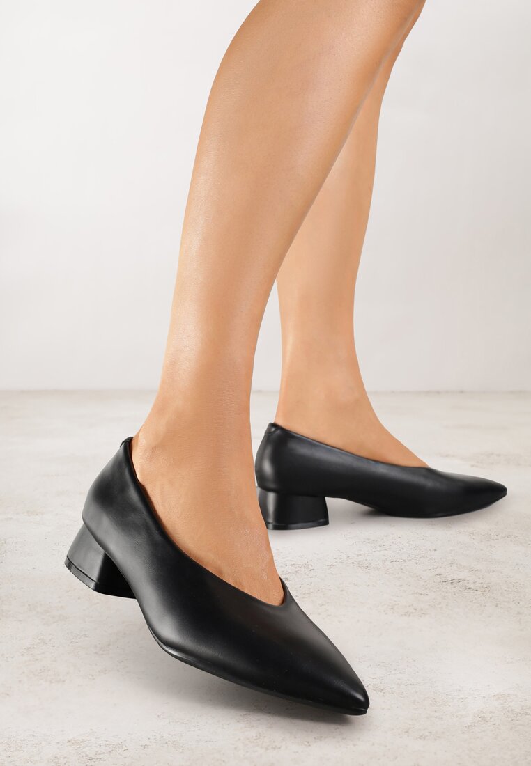 Pantofi cu toc gros Negri Vices cu branț din piele Alinire
