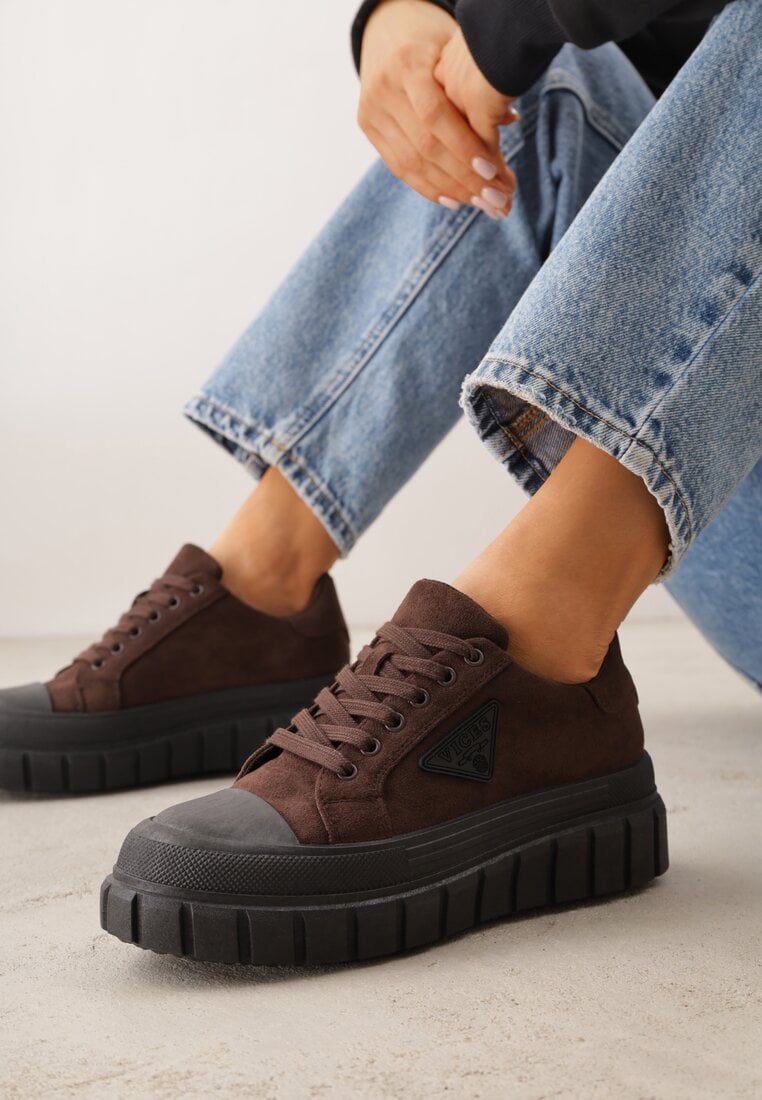 Adidași Maro Vices pe platformă cu decorațiune și cu inscripția Leawen