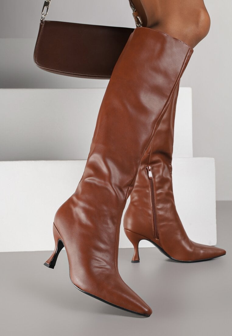 Cizme încrețite maro Vices cu toc tip rață Miomadia