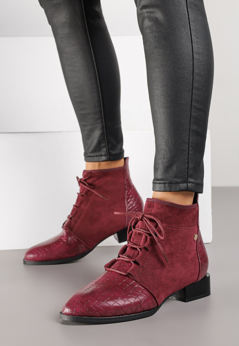 Botine Bordeaux cu șireturi la gleznă Vices decorate cu imprimeu de piele de șarpe Wedvire