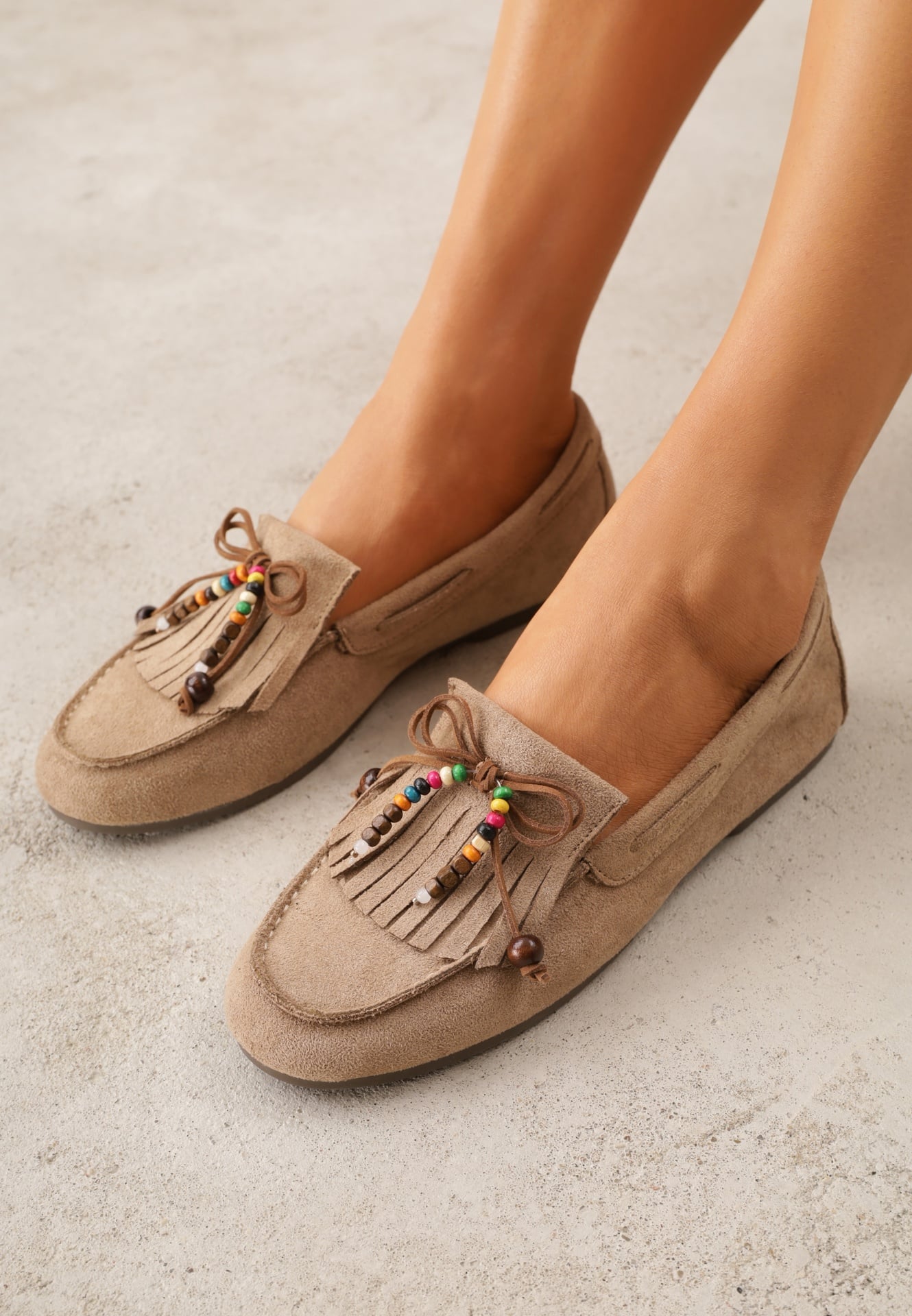 Mocasini VICES Bej cu Imitație de piele întoarsă, cu Fundiță și Mărgele colorate și Brant din piele Nenden