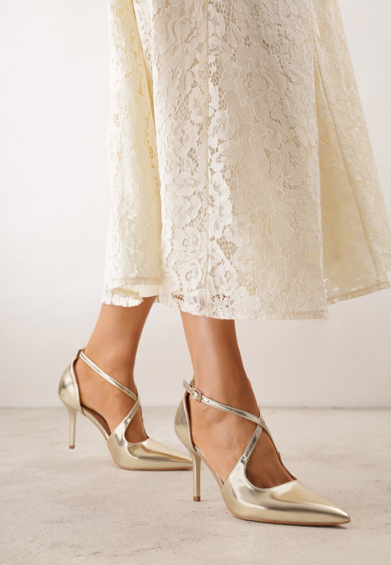 Pantofi stiletto Alethise Aurii