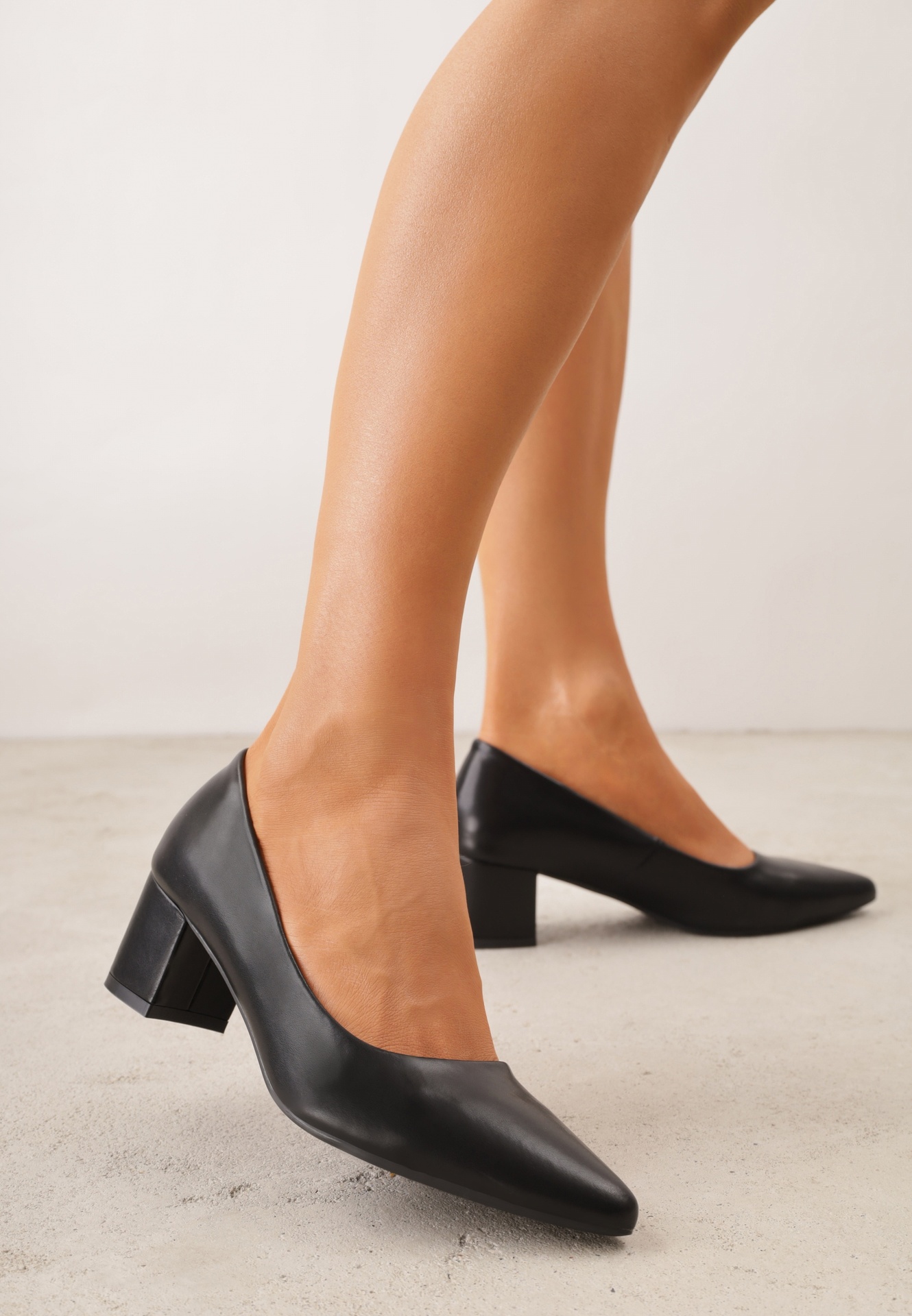 Pantofi din piele Negre VICES cu toc gros Nerilise