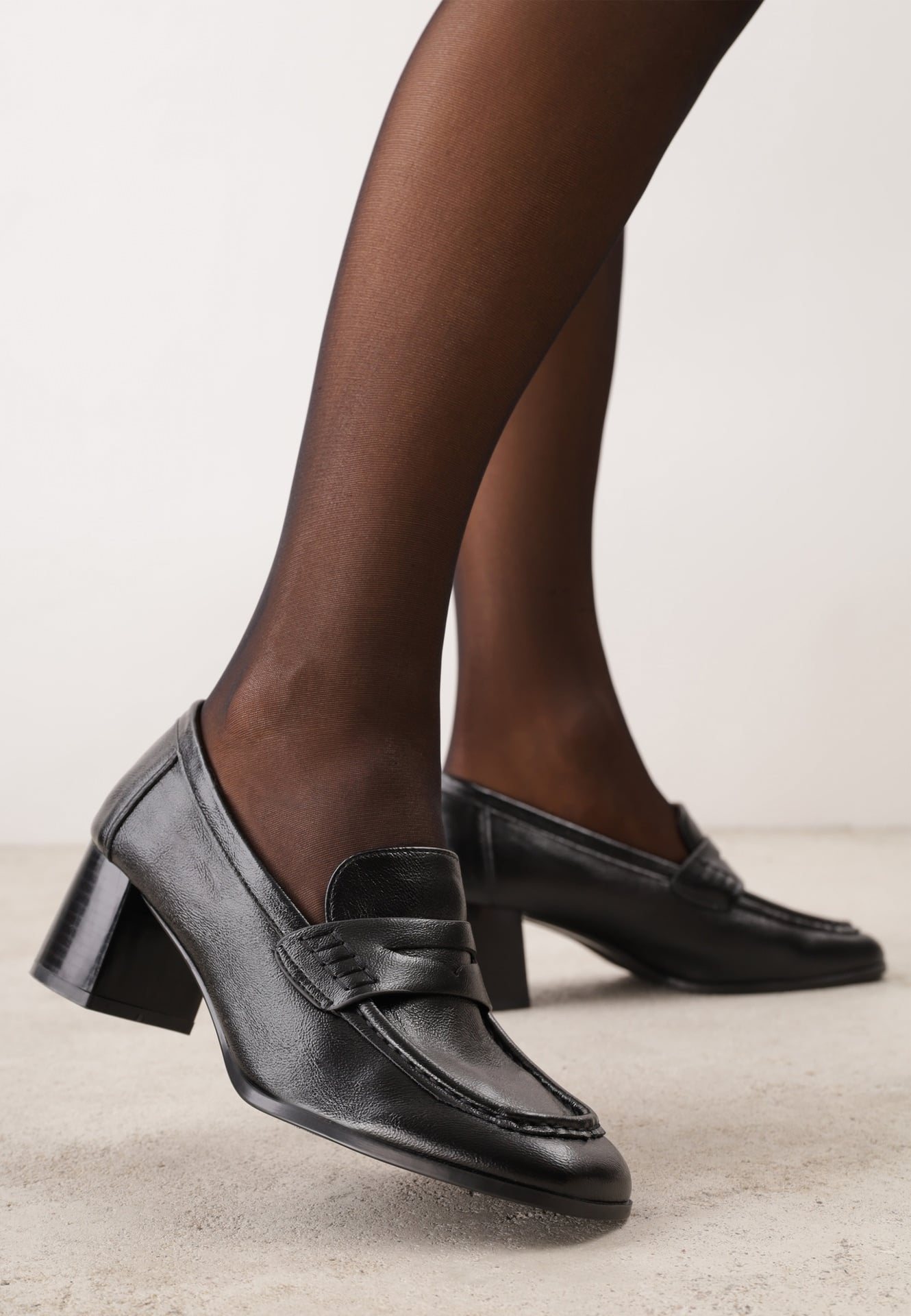 Pantofi VICES în stil mocasin, cu toc gros și branț din piele naturală Ilati Negri