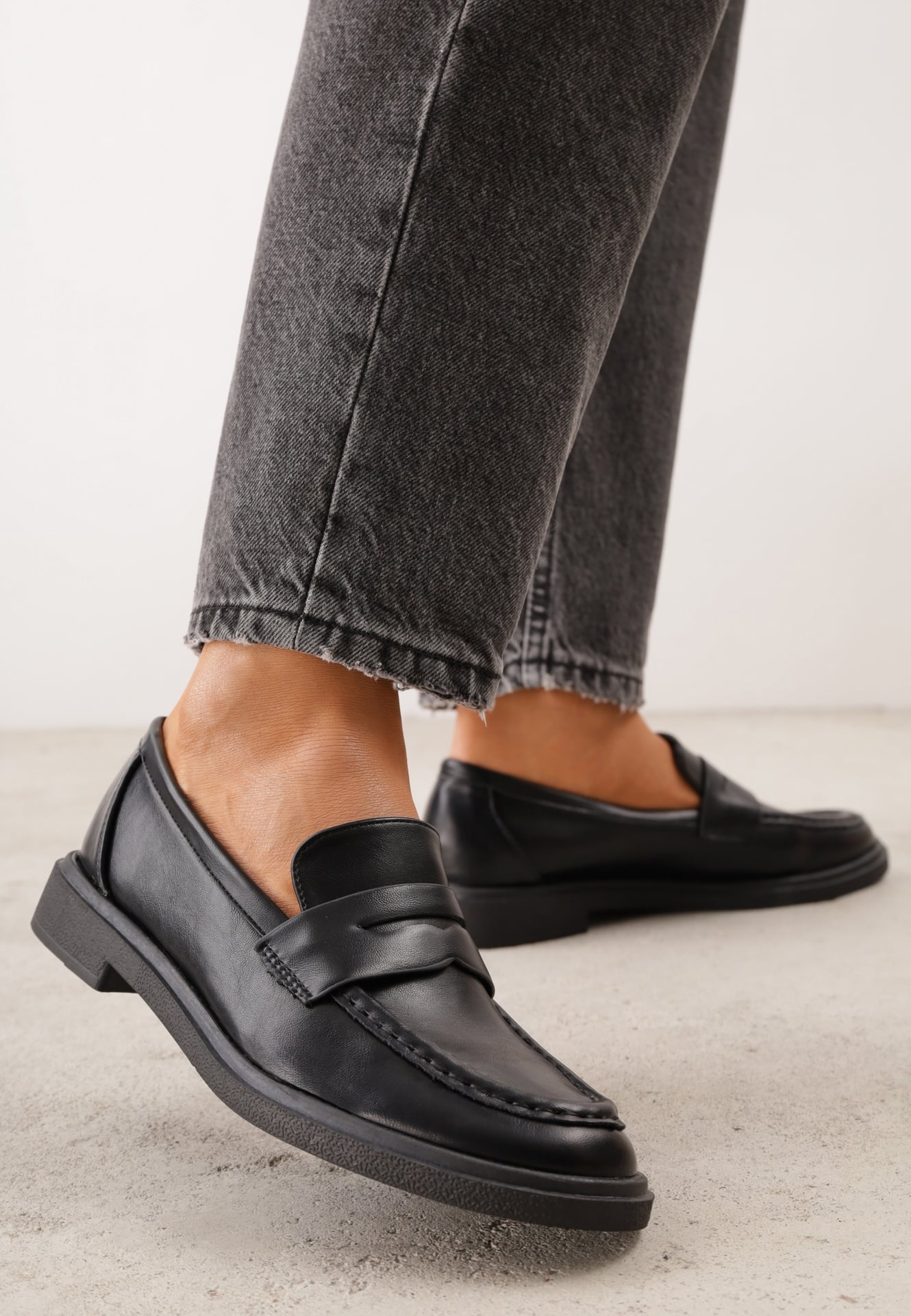Mocasini minimalisti VICES în stil clasic Mielessa Negri
