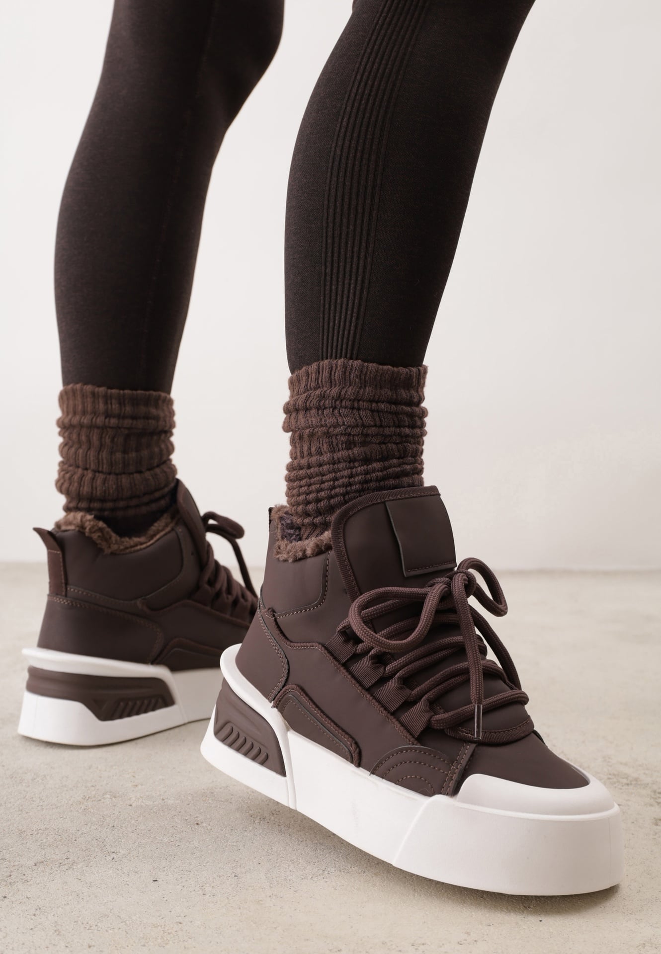Sneakers VICES înalte pe platformă cu căptușeală din blană Cobilea Maro